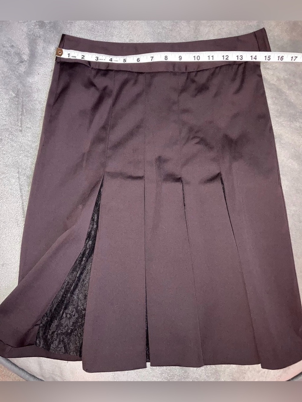 G2000 Brown Pleated Skirt With Black Lace Inserts Size 3 ‘90s/Y2K Asian Workwear